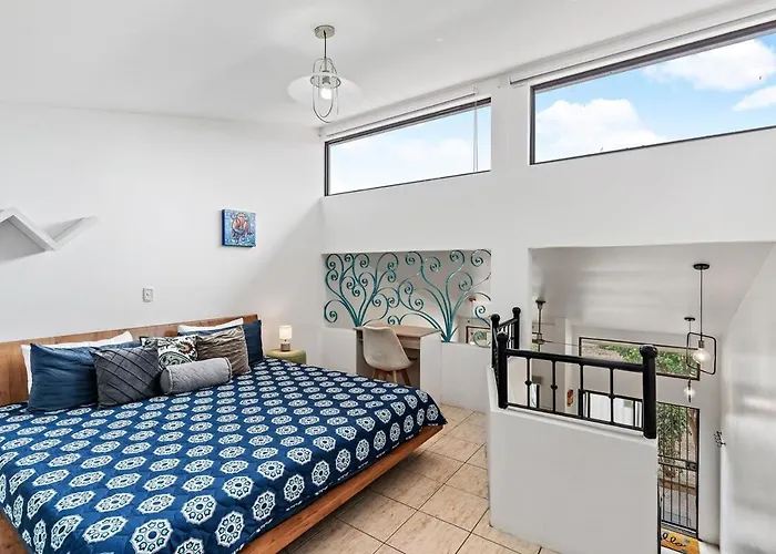 Bright And Spacious Loft-style A Five-minute Walk To The Сasa de vacaciones Coco