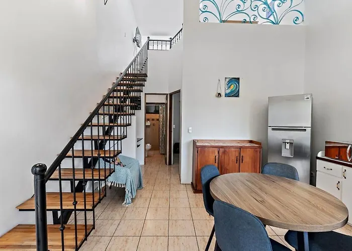 Сasa de vacaciones Bright And Spacious Loft-style A Five-minute Walk To The Coco