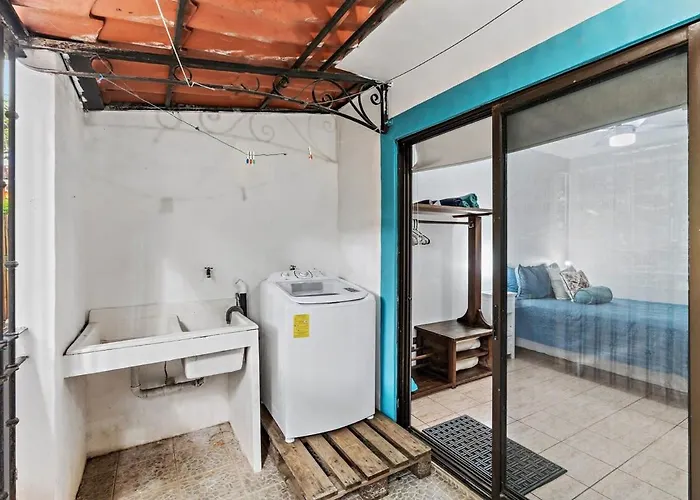 Сasa de vacaciones Bright And Spacious Loft-style A Five-minute Walk To The Coco